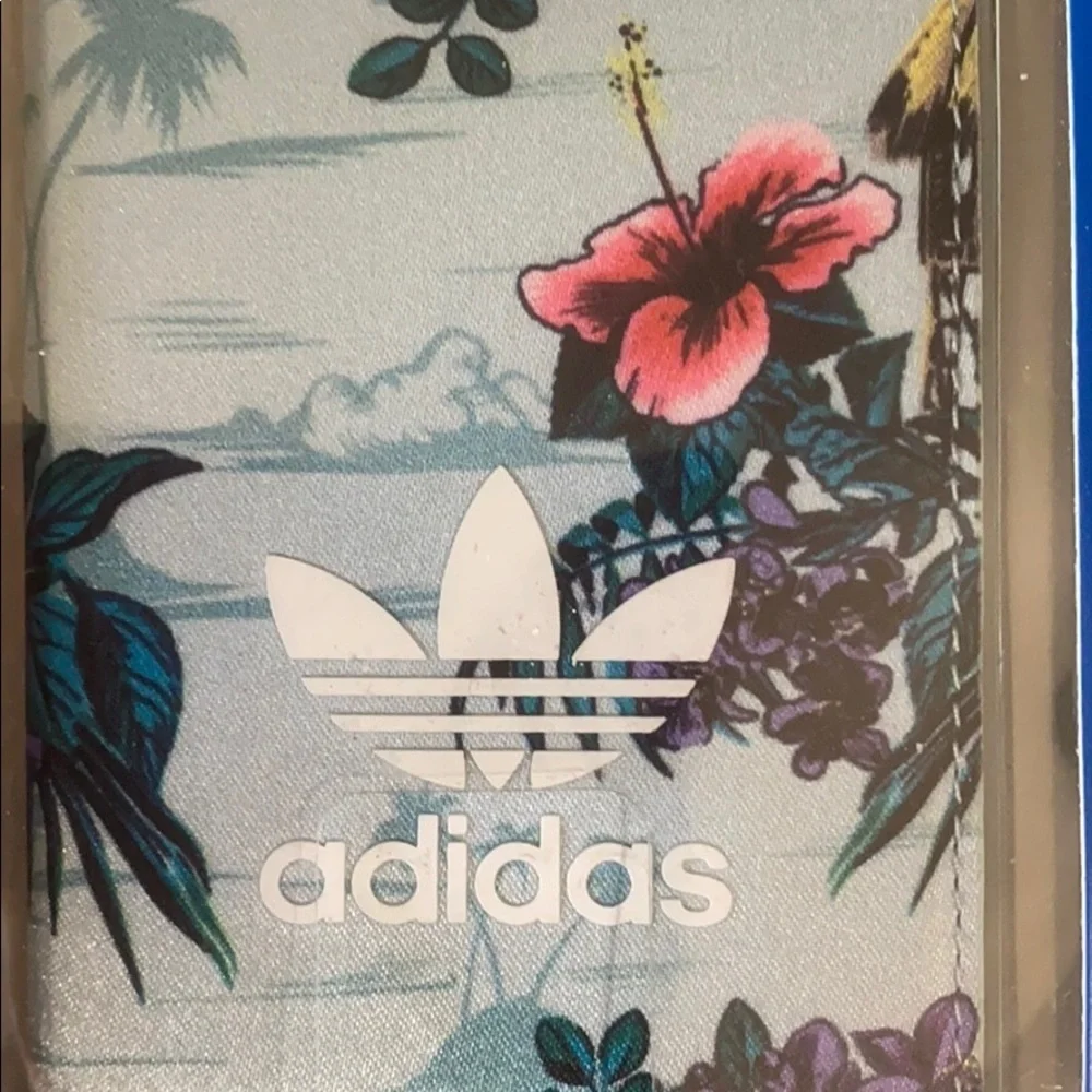 NWT Adidas unisex floral booklet case for 6/6s/7/8